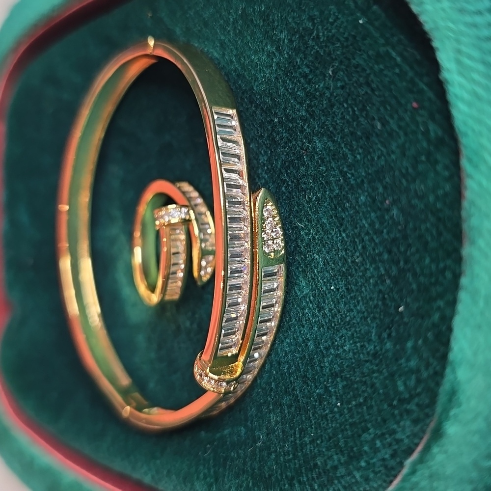 #112 Fashion Jewelry Bracelet and Ring Set Gold
